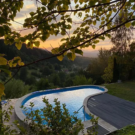Sunset Hill Pazaric